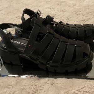 Steve Madden Black Lug Sole Fisherman Sandals
